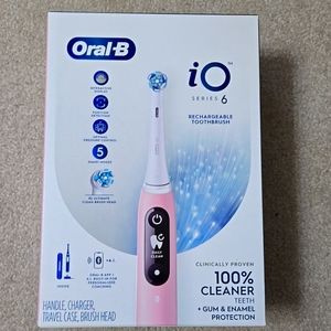NIB Oral-B Io Series 6